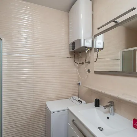 Kiki Apartment