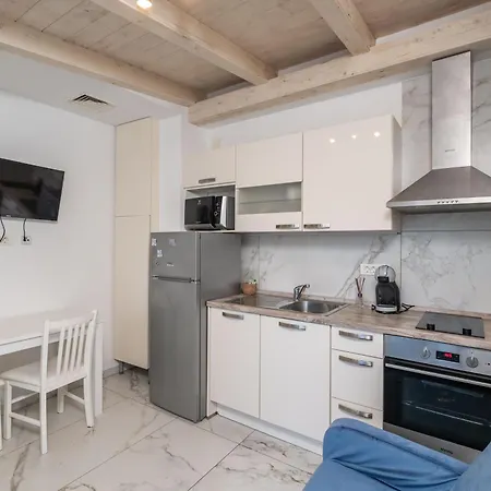 Kiki Dubrovnik