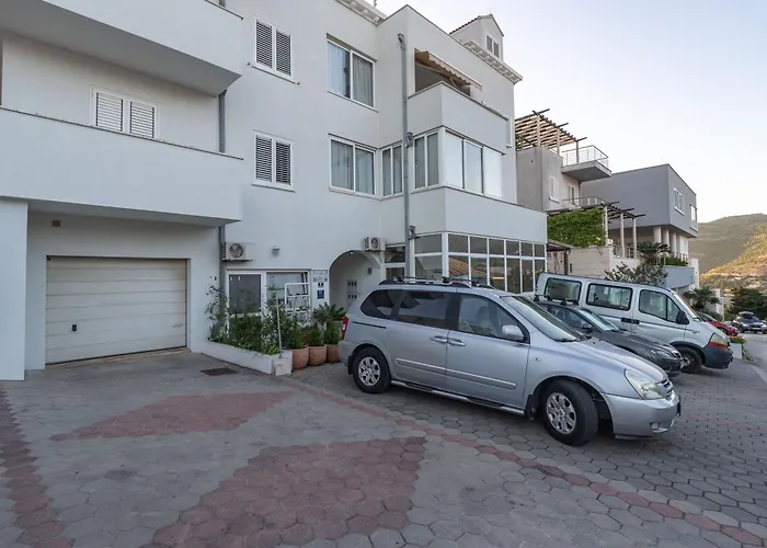 Kiki Apartment *